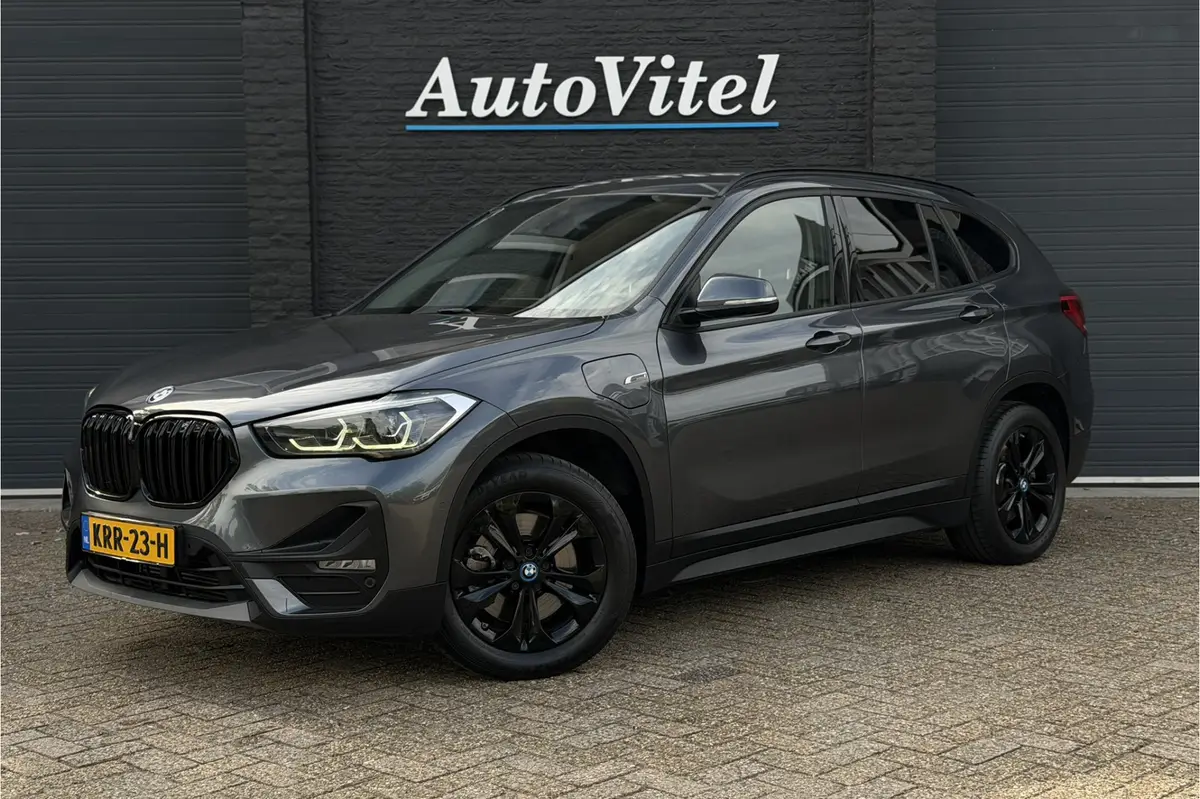 BMW X1 xDrive25e | Camera | Head-Up | Groot NAVI | Stoelverwarming | Elektrische Klep | 35X op voorraad: foto 1