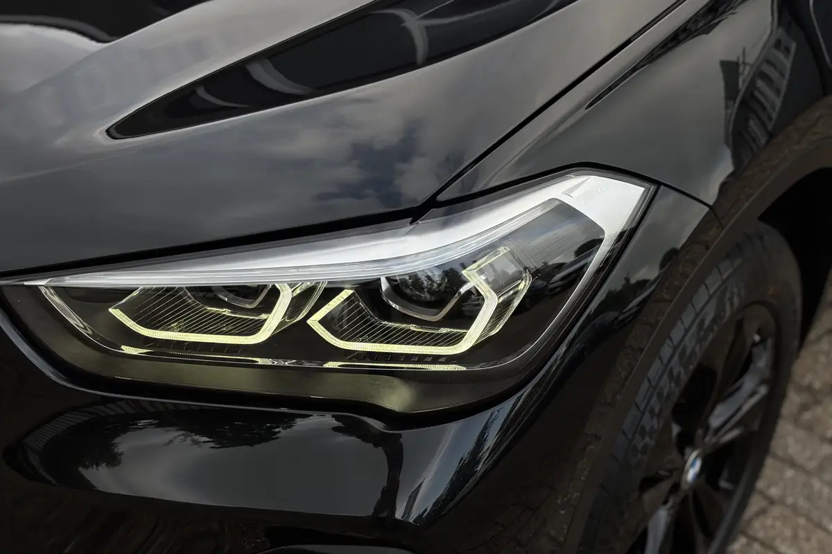 BMW X1 xDrive25e | Sportleder | Comfort Acces | Camera | Head-Up | Apple Carplay | Stuurverwarming | 35X op voorraad: foto 2