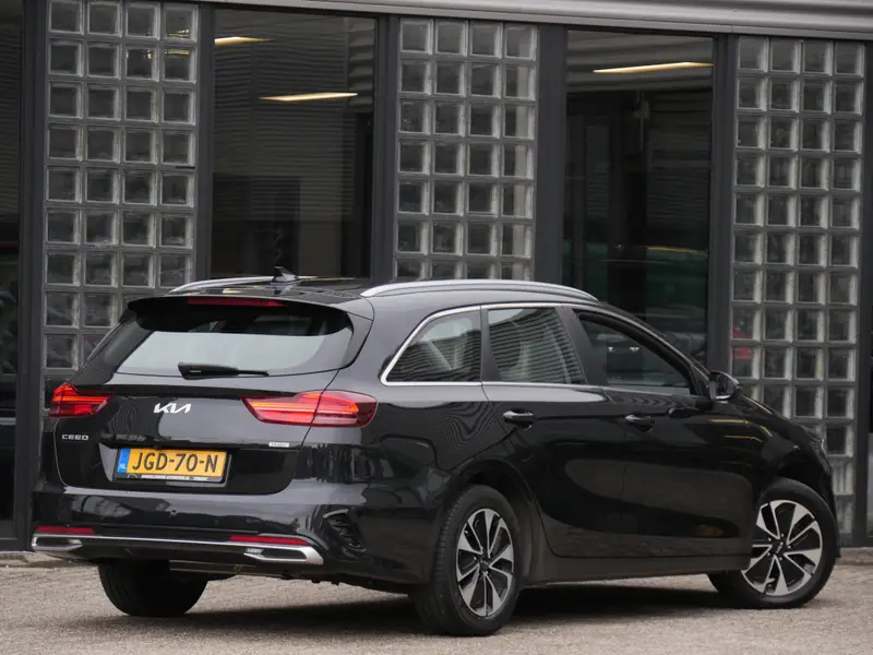 Kia Ceed Sportswagon PHEV DYNAMICLINE/ WINTER PAKKET/ CAMERA/ CARPLAY 2023 leasen bij DreamLease: foto 2
