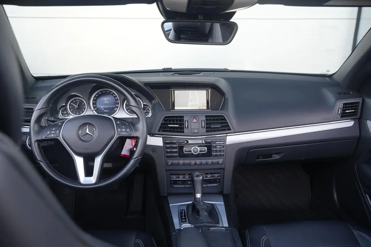 Mercedes-Benz E-Klasse Cabrio 200 CGI Elegance: foto 2