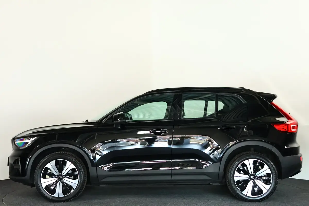 Volvo XC40 Recharge 70 kWh: foto 34