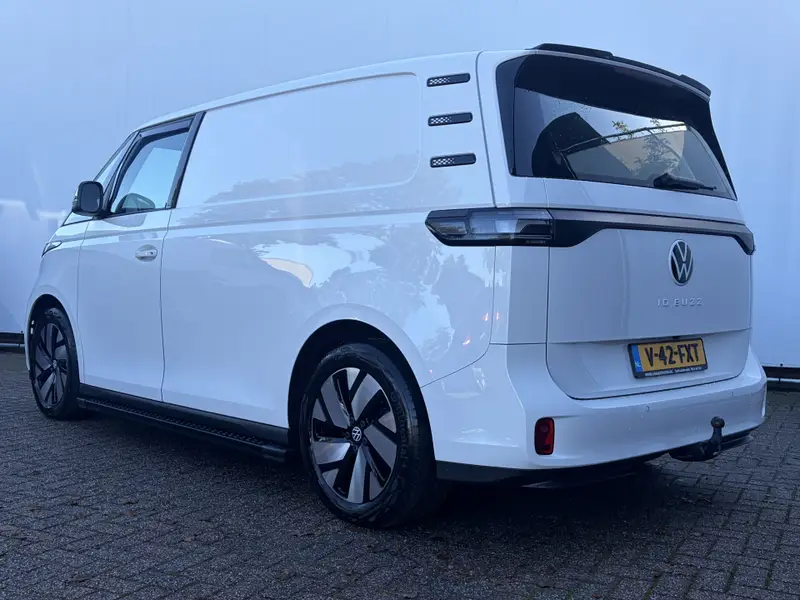 Volkswagen ID. Buzz Cargo 3-Pers 77kWh Trekhaak Adap.Cruise Carplay Camera Orig.NL 1998KM! 2024 leasen bij DreamLease: foto 2