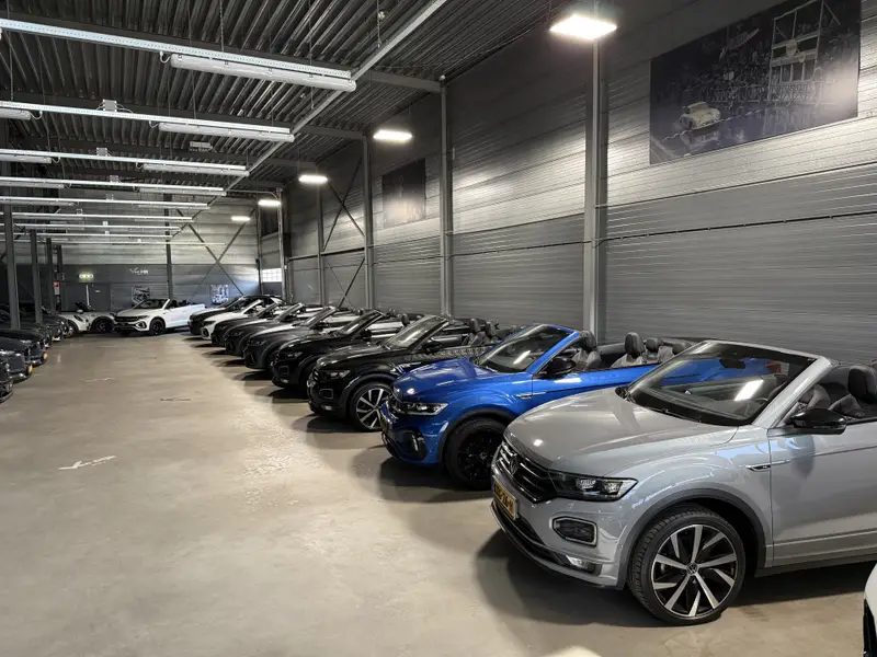 Volkswagen T-Roc Cabrio 1.5 TSI R-Line Edition Grey 2023 leasen bij DreamLease: foto 1