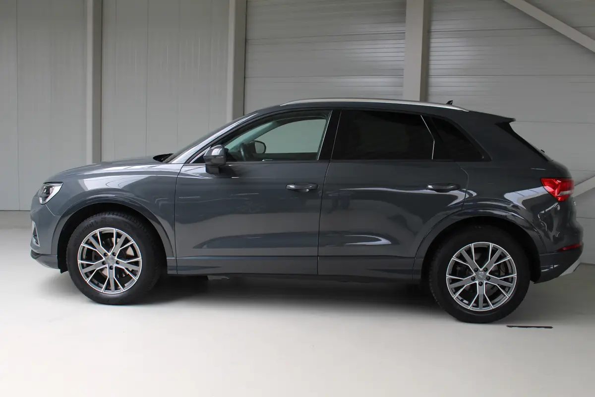 Audi Q3 35 TFSI Business Edition: foto 2