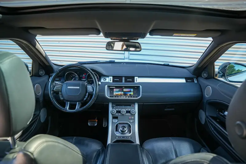 Land Rover Range Rover Evoque 2.0 TD4 Autobiography 2017 leasen bij DreamLease: foto 2