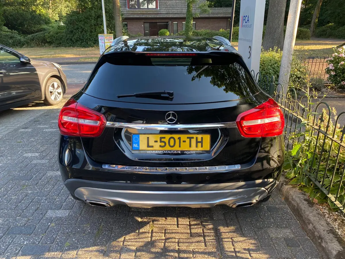 Mercedes-Benz GLA 200 Ambition: foto 38