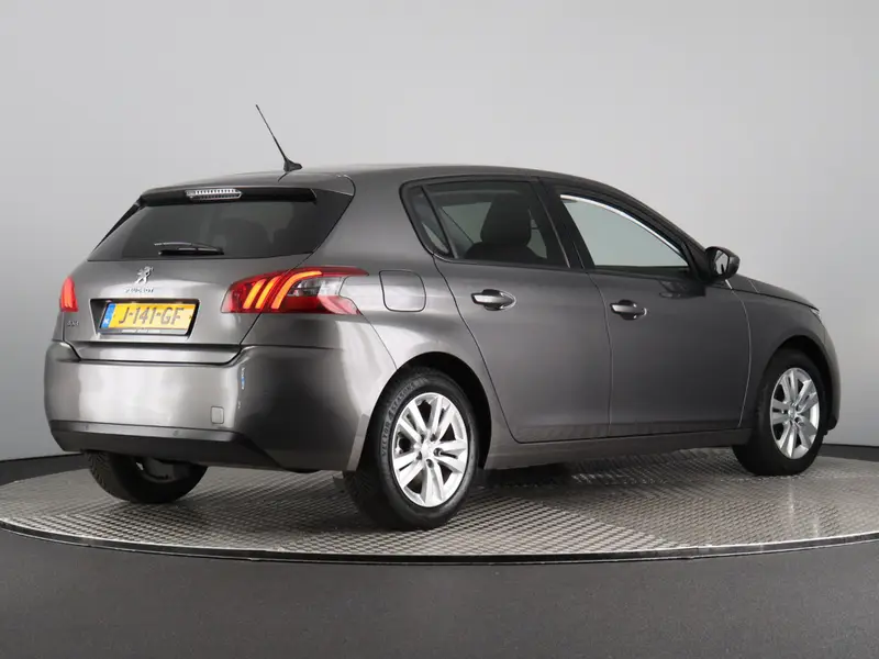 Peugeot 308 1.2 PureTech Blue Lease Executive 2020 leasen bij DreamLease: foto 2