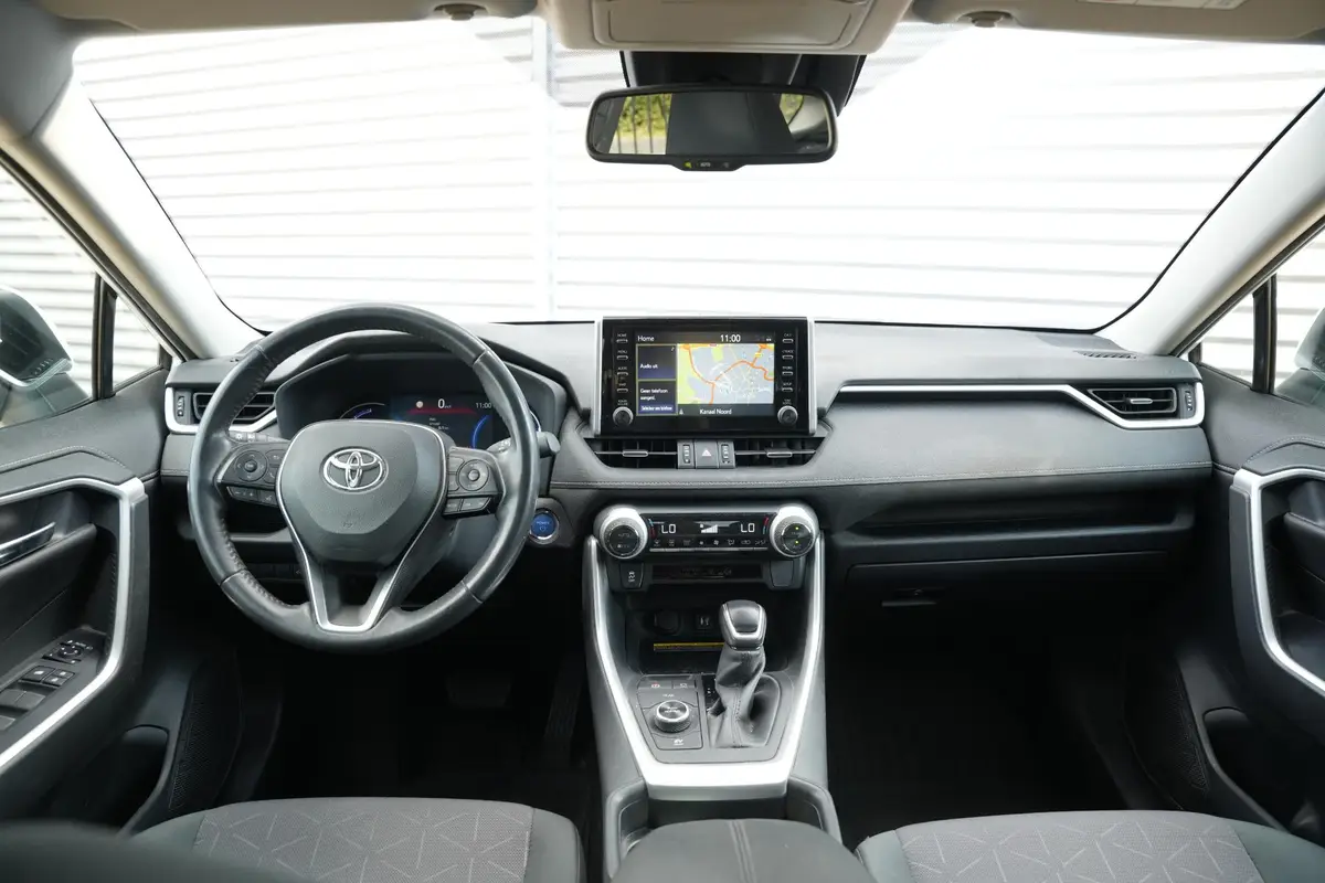 Toyota RAV4 2.5 Hybrid AWD Business Intro: foto 2