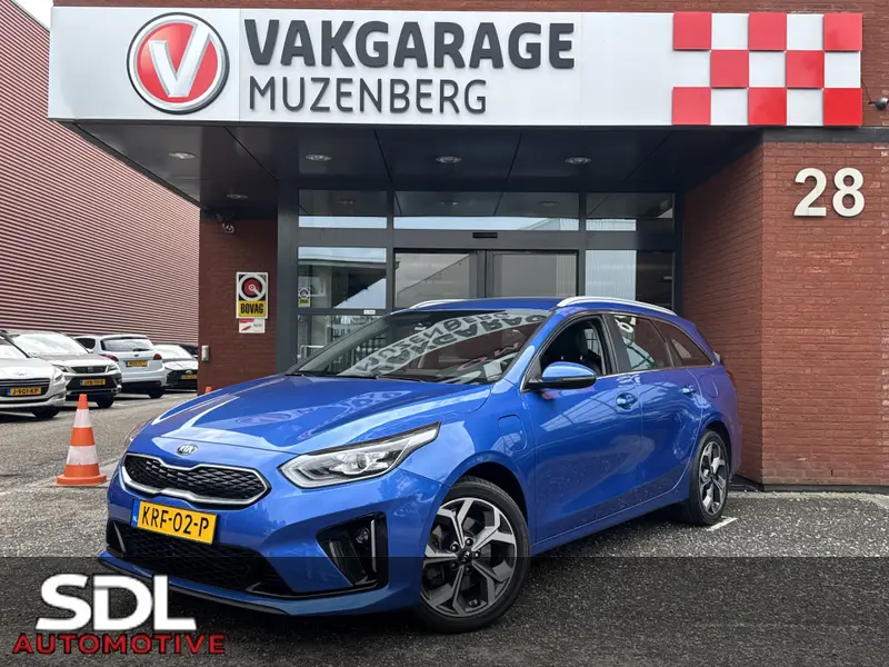 Kia Ceed Sportswagon 1.6 GDI PHEV DynamicPlusLine // FULL LED // VIRTUAL COCKPIT // NAVI + CARPLAY // KEYLESS // CAMERA // HALF-LEDER 2021 leasen bij DreamLease: foto 1