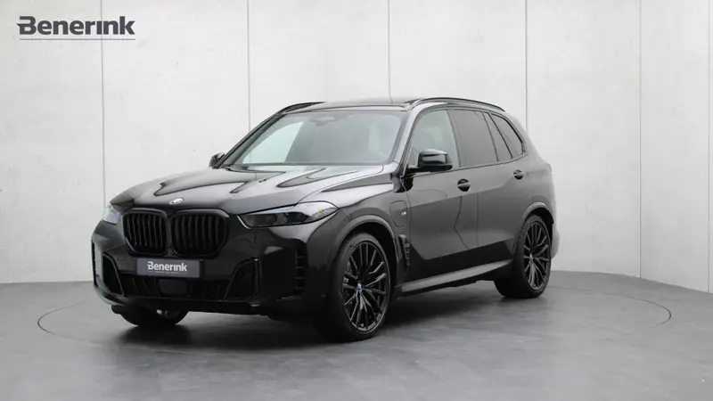 BMW X5 xDrive50e M-Sport Pro 2023 leasen bij DreamLease: foto 1