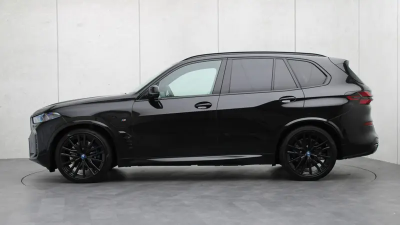 BMW X5 xDrive50e M-Sport Pro 2023 leasen bij DreamLease: foto 2
