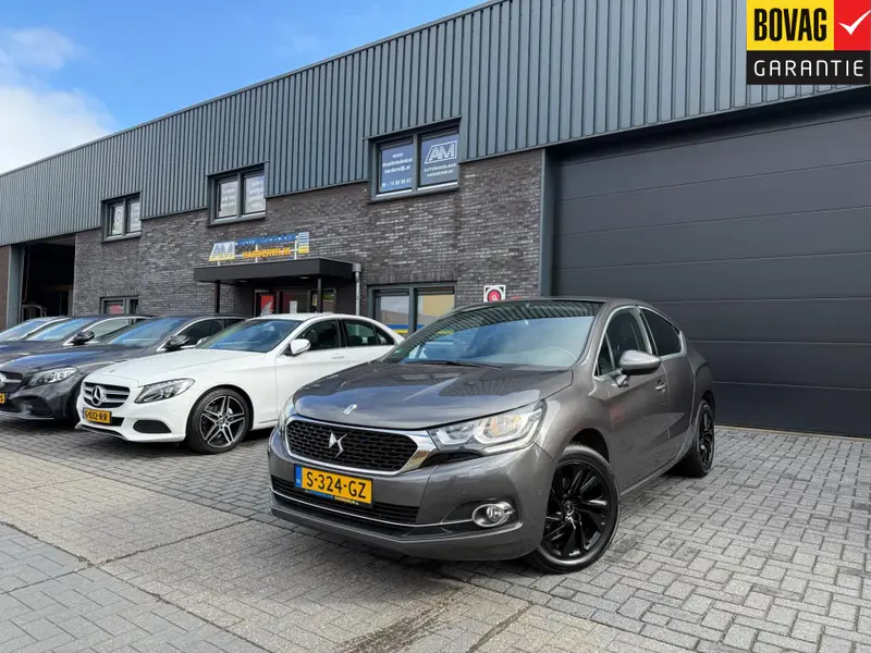 DS DS 4 1.2 130PK Chic 2017 leasen bij DreamLease: foto 1