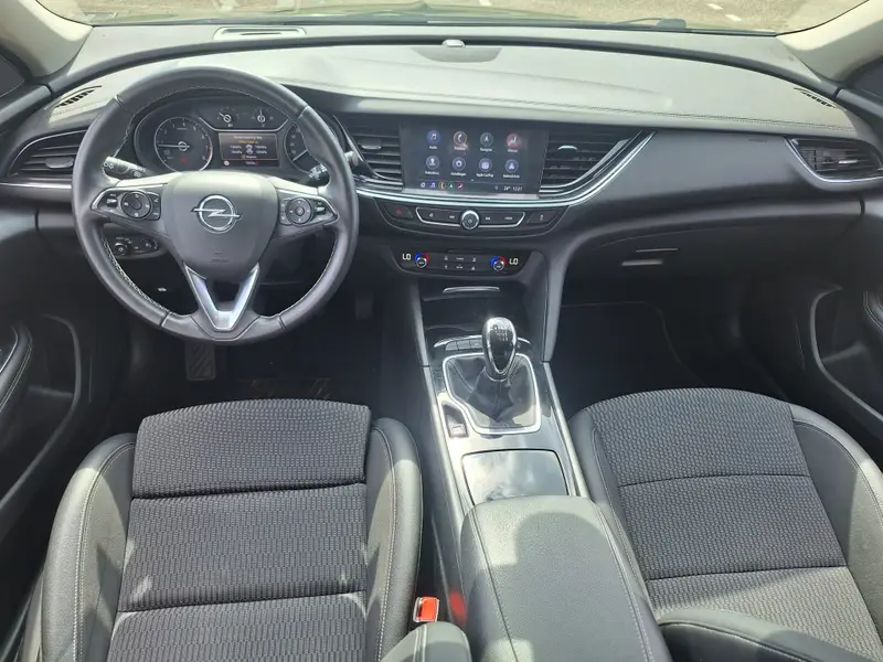 Opel Insignia Sports Tourer 1.5 Turbo Business Executive 2018 leasen bij DreamLease: foto 2
