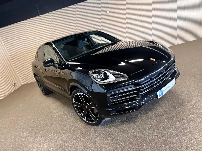 Porsche Cayenne Coupe 3.0 E-Hybrid Platinum Edition-LUCHTV.-PANO-STOELEN 18 VOUDIG-TREKHAAK-ZEER COMPLEET 2023 leasen bij DreamLease: foto 2