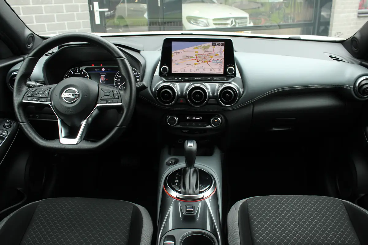 Nissan Juke 1.0 DIG-T N-Connecta: foto 2