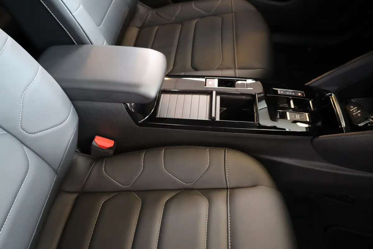Citroën ë-C4 Max 50 kWh: foto 39