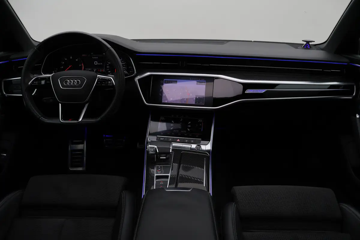 Audi A6 Avant 45 TFSI quattro Sport S line edition: foto 2