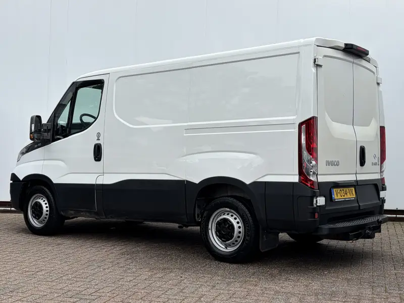Iveco Daily 35S11V 2.3 300 H1 3-Zits Trekhaak Carplay Cruise Airco 2015 leasen bij DreamLease: foto 2