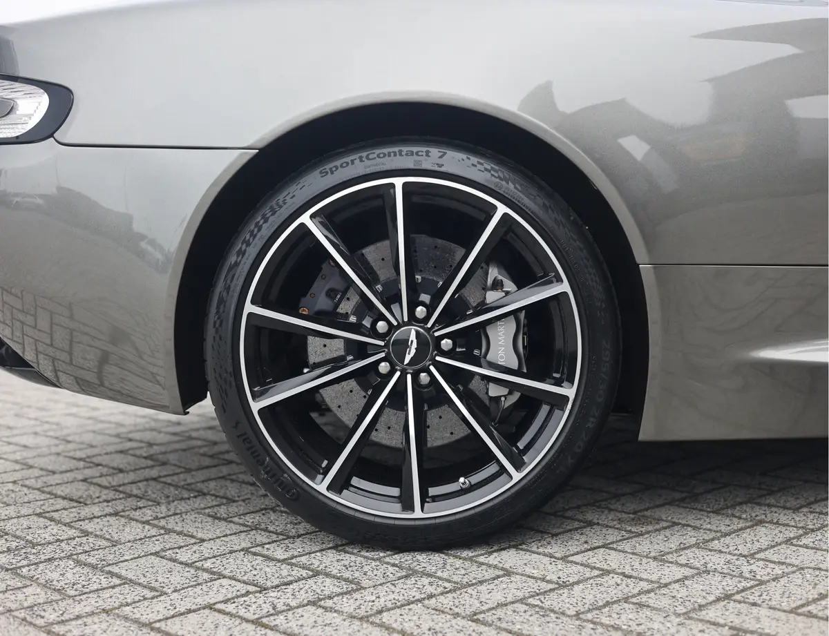 Aston Martin DB9 5.9 V12 GT: foto 50