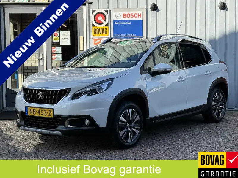 Peugeot 2008 1.2 PureTech Allure 2017 leasen bij DreamLease: foto 1