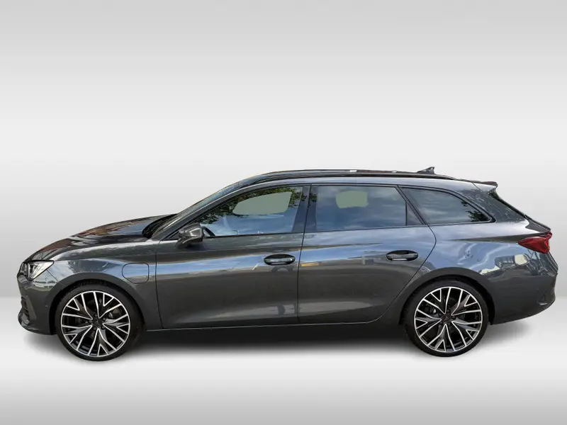 CUPRA Leon Sportstourer 1.4 e-Hybrid VZ Performance 245 PK 2024 leasen bij DreamLease: foto 2