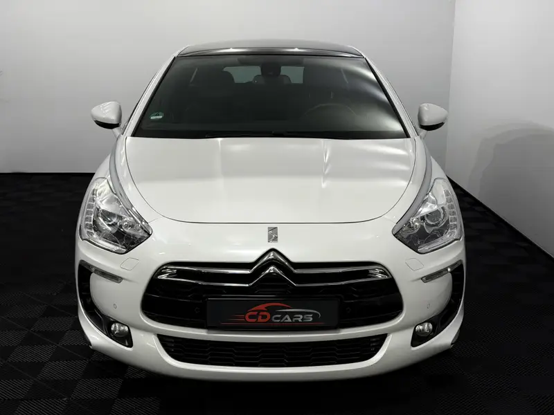 Citroën DS5 1.6 THP So Chic 2014 leasen bij DreamLease: foto 2