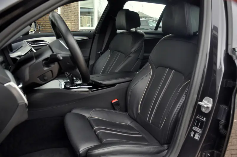 BMW 5 Serie Touring 518d High Executive Edition 2020 leasen bij DreamLease: foto 2