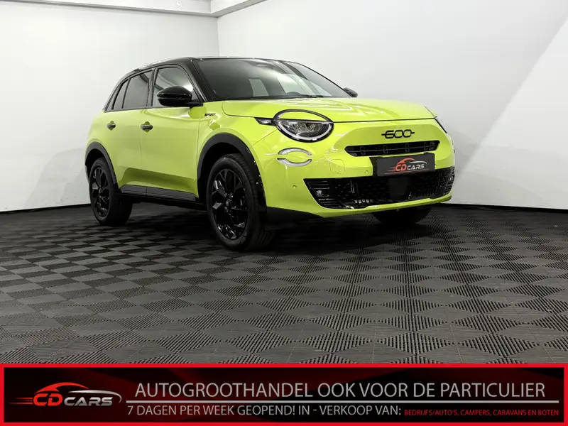 Fiat 600 1.2 Hybrid Sport 145PK 2026 leasen bij DreamLease: foto 1