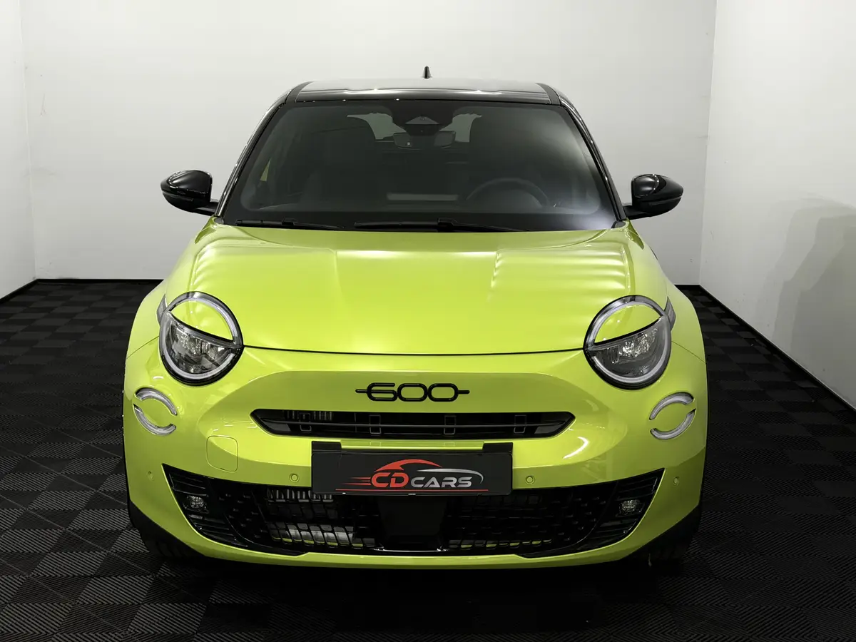 Fiat 600 1.2 Hybrid Sport 145PK: foto 2