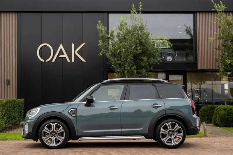 MINI Countryman 2.0 Cooper S ALL4 Yours | Navi | Panorama | Lounge Leder | Memory | H&K | Head-Up | 19"LM | Sage Green 2021 leasen bij DreamLease: foto 1