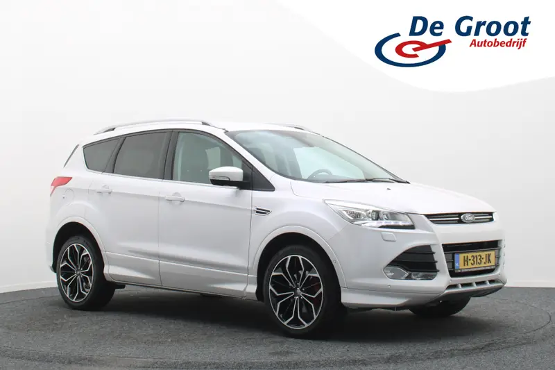Ford Kuga 1.5 Titanium Styling Pack 2015 leasen bij DreamLease: foto 1