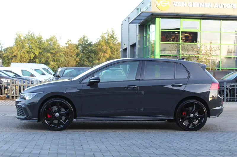 Volkswagen Golf 1.4 eHybrid GTE | Leder interieur | 1 eigenaar 2022 leasen bij DreamLease: foto 1