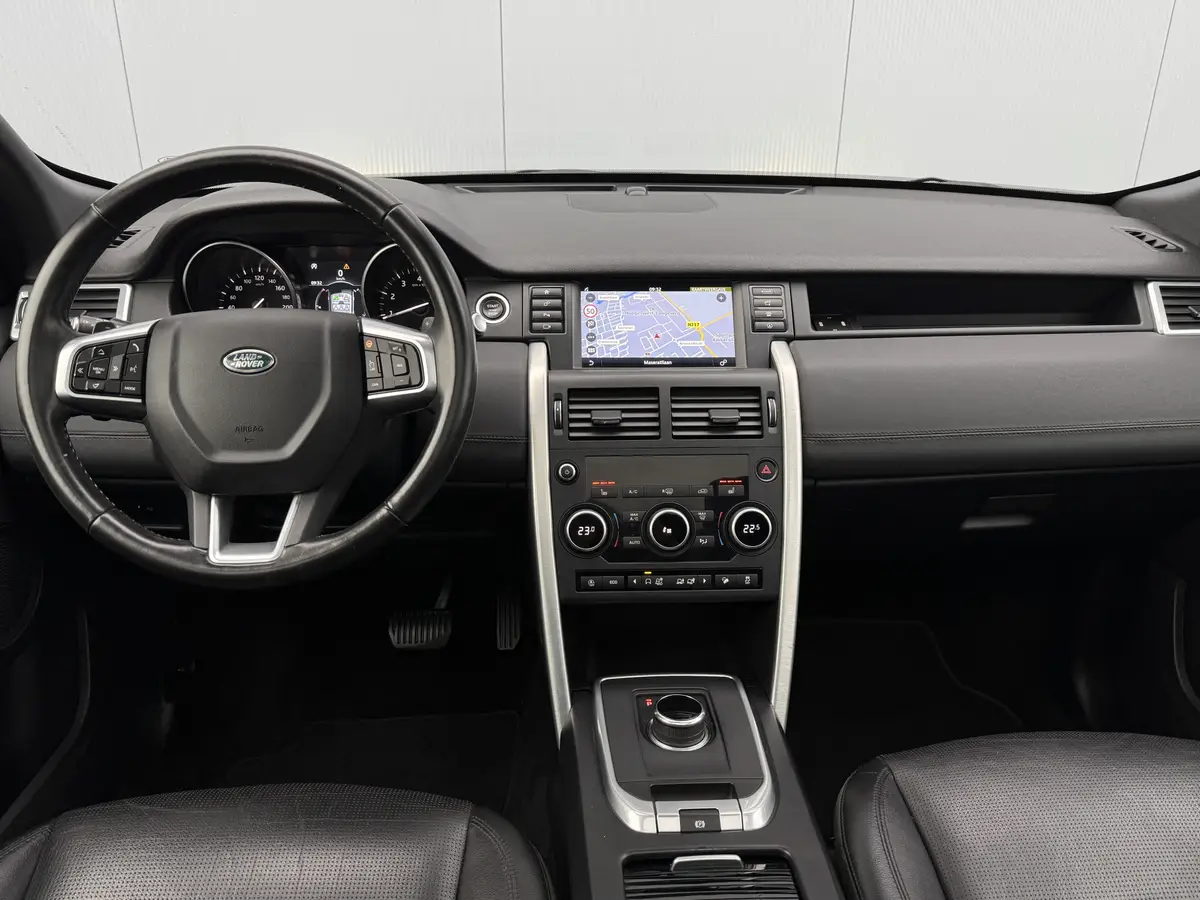 Land Rover Discovery Sport 2.0 Si4 4WD Urban Series SE Dynamic: foto 2