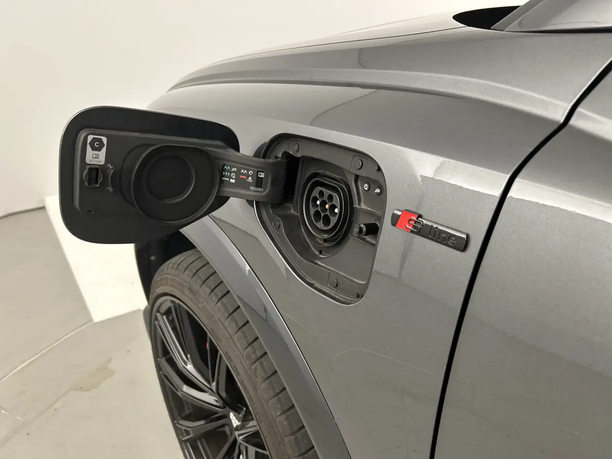 Audi Q3 Sportback 45 TFSI e S-line | Pano | RSQ3 bodykit | 21" velgen |: foto 35
