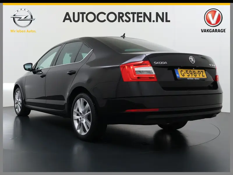 Škoda Octavia 116PK 5Drs Automaat Stoelverwarming Apple Carplay/Android Auto Navi Ecc Bluetooth Cruise Control Pdc Ambition Business 2019 leasen bij DreamLease: foto 2
