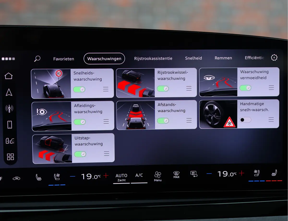 Audi RS5 Avant e-hybrid quattro: foto 50