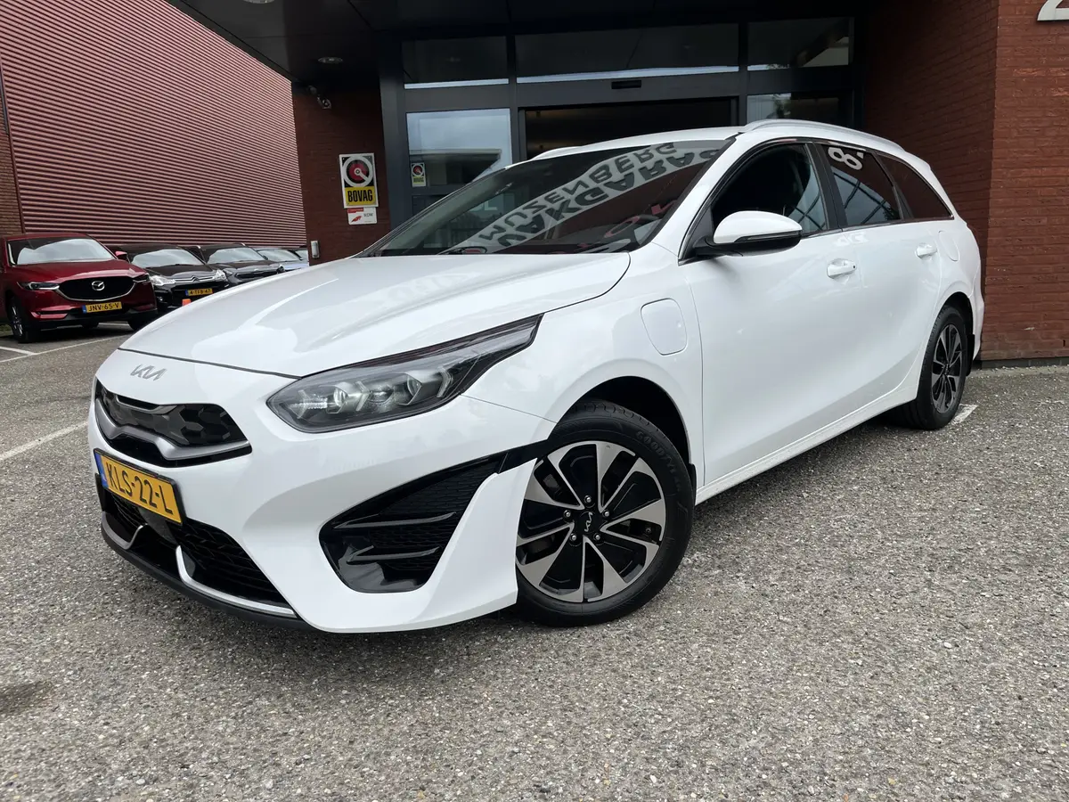 Kia Ceed Sportswagon 1.6 GDI PHEV DynamicLine // NAVI + CARPLAY // ADAPTIVE CRUISE // FULL LED // KEYLESS // STOEL + STUURWIELVERWARMING: foto 2