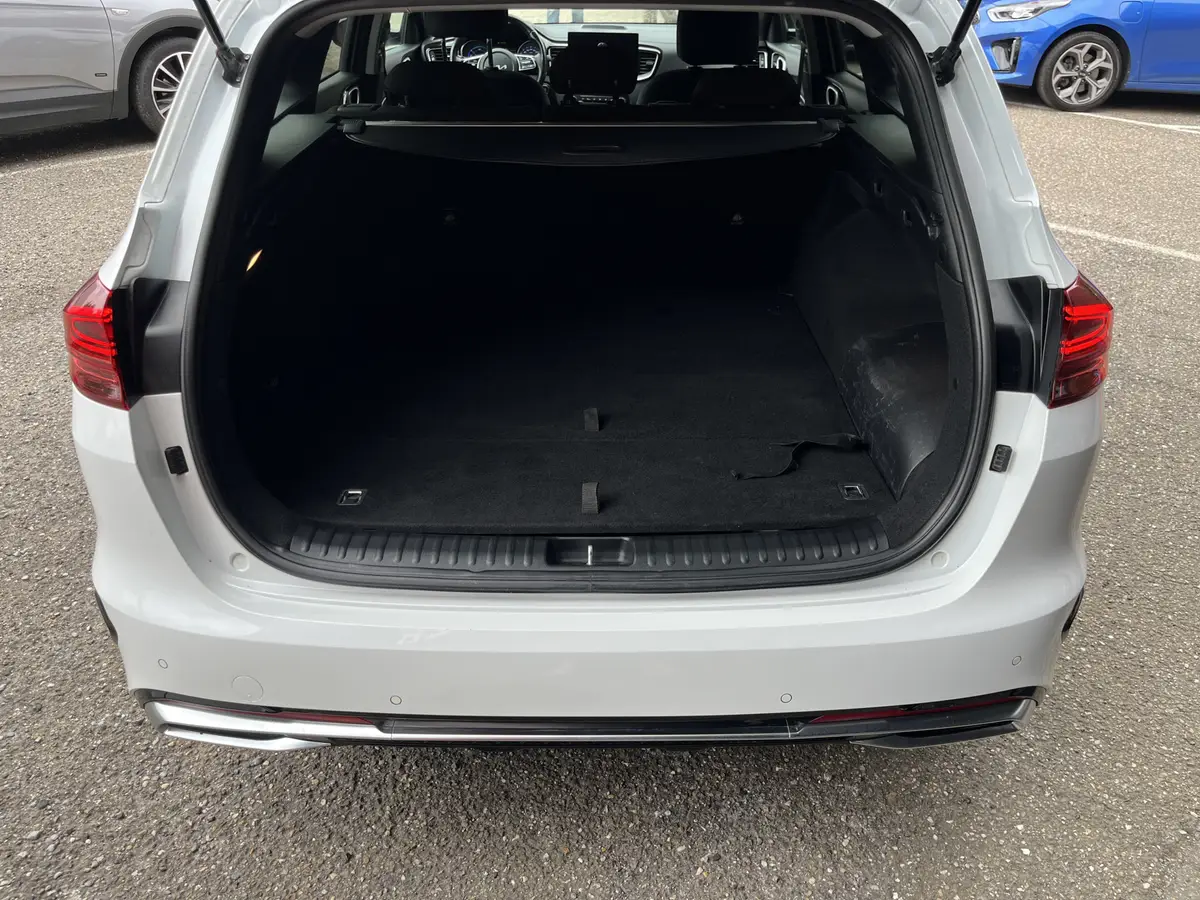 Kia Ceed Sportswagon 1.6 GDI PHEV DynamicLine // NAVI + CARPLAY // ADAPTIVE CRUISE // FULL LED // KEYLESS // STOEL + STUURWIELVERWARMING: foto 31