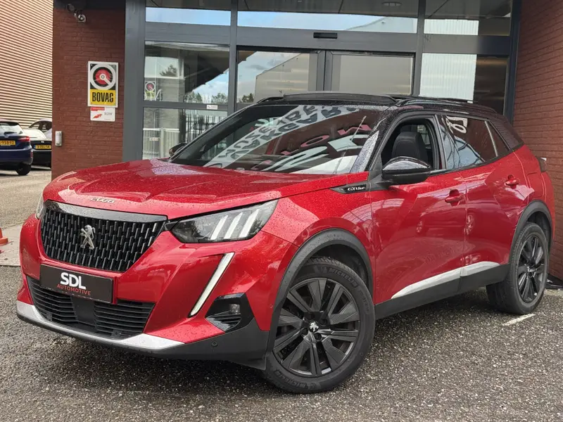 Peugeot 2008 1.2 PureTech GT-Line // FULL OPTIONS!! // FOCAL AUDIO // MASSAGE STOEL // ADAPTIVE CRUISE // PANO SCHUIF/ KANTEL DAK // 2020 leasen bij DreamLease: foto 2