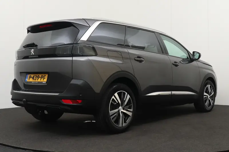 Peugeot 5008 1.2T 131 PK Allure 7-Pers 2022 leasen bij DreamLease: foto 2
