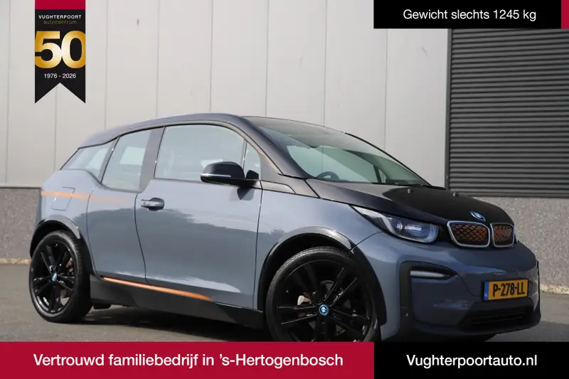 BMW i3 120Ah/42 kWh/*Unique Forever*/Leder/Carplay/W-pomp/Camera/20"/3-fase 2022 leasen bij DreamLease: foto 1