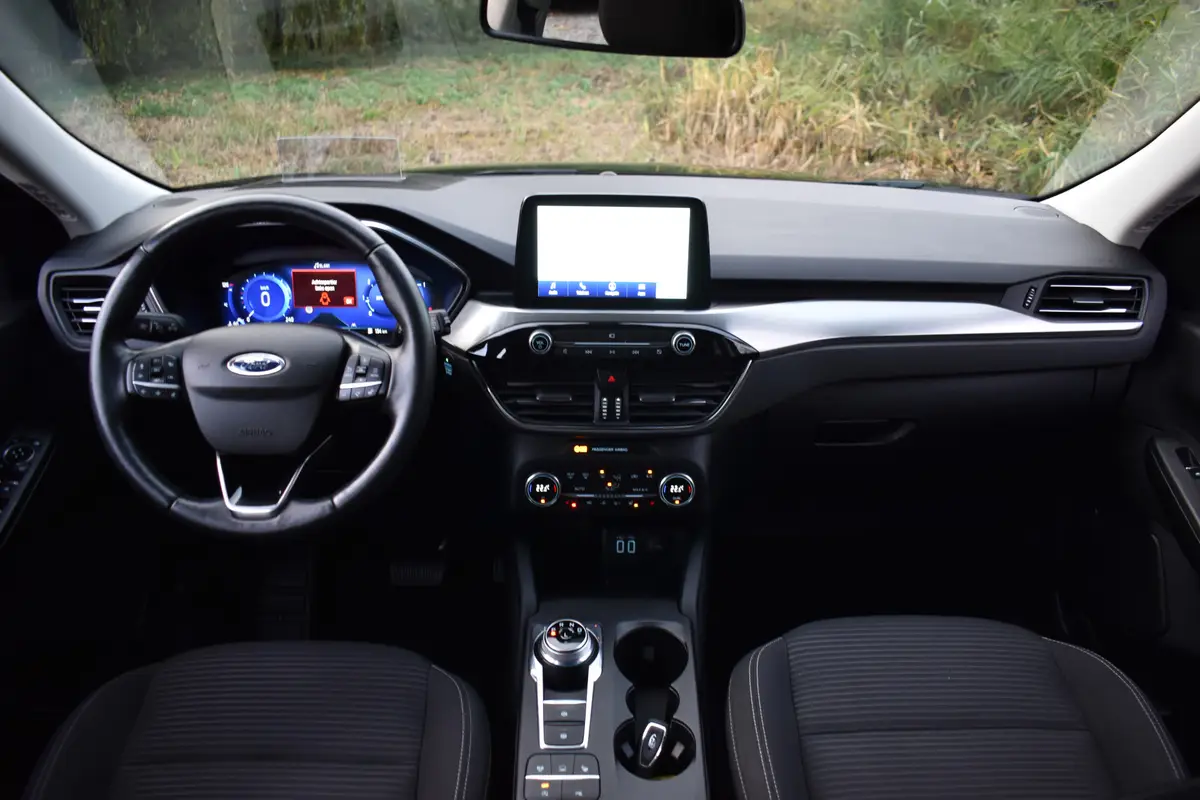Ford Kuga 1.5 ECOBLUE 120PK AUT. TITANIUM: foto 2