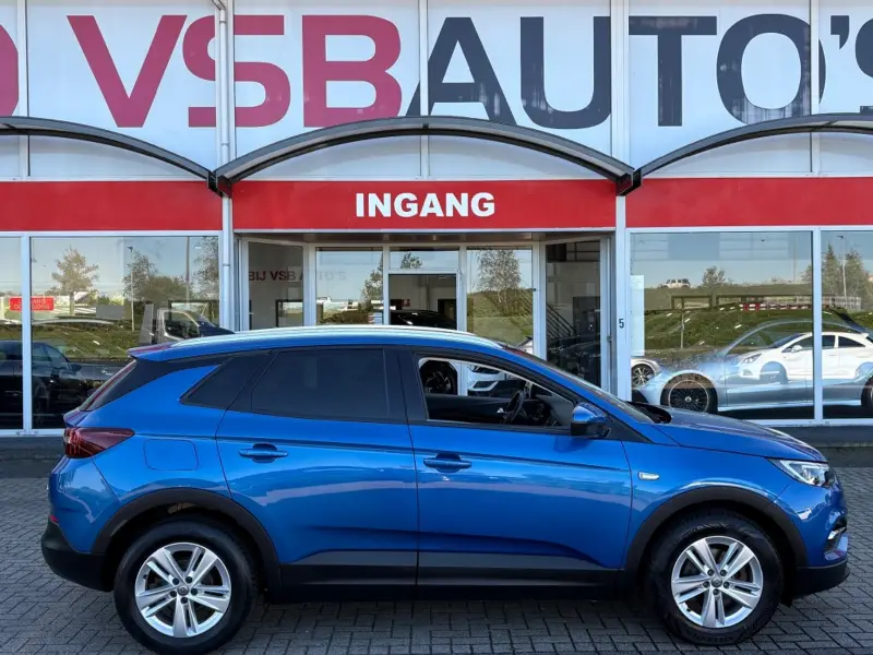 Opel Grandland X 1.2 TURBO 130PK LED NAVIGATIE CAMERA CARPLAY RIEM VERVANGEN NL-AUTO AIRCO LMV PDC 2019 leasen bij DreamLease: foto 1