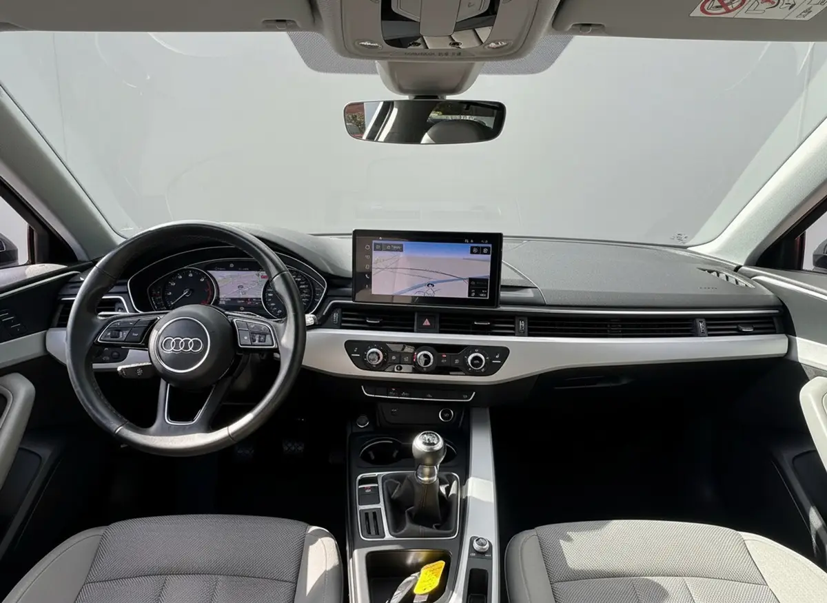 Audi A4 Avant 35 TFSI 2.0 150PK PRO LINE: foto 2