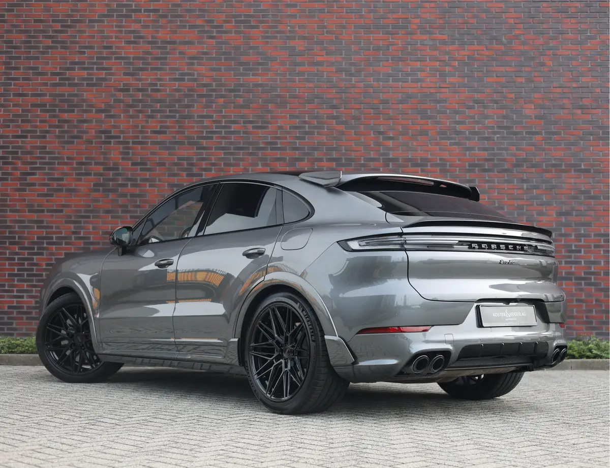 Porsche Cayenne Coupé 4.0 Turbo E-Hybrid: foto 2