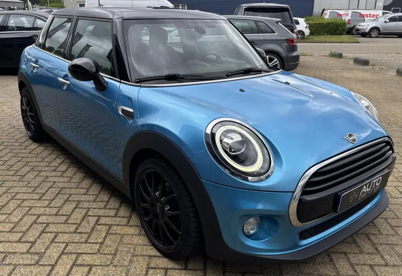 MINI 5-Deurs 1.5 Cooper Chili 2019 leasen bij DreamLease: foto 2