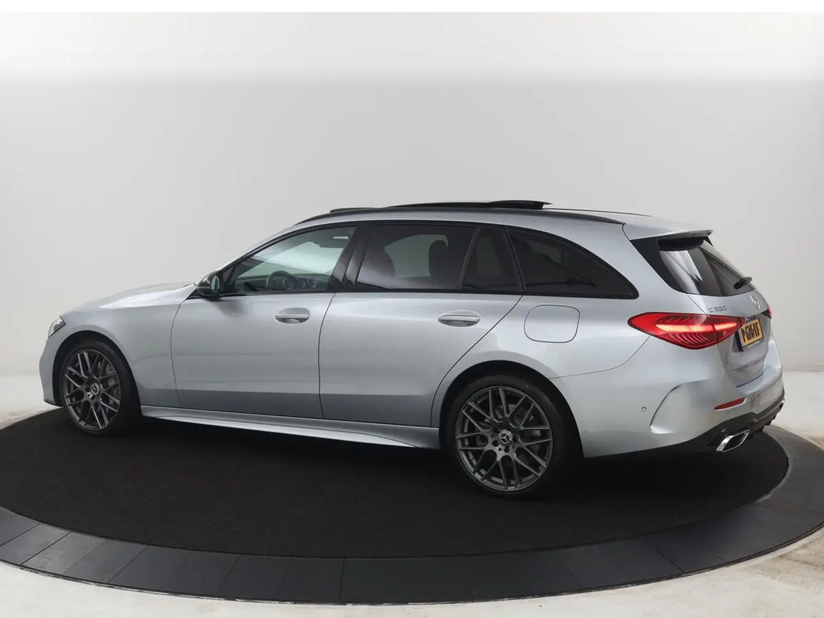 Mercedes-Benz C-Klasse Estate 300 e AMG Line | SOH 98,0% | Panoramadak | Leder |: foto 2