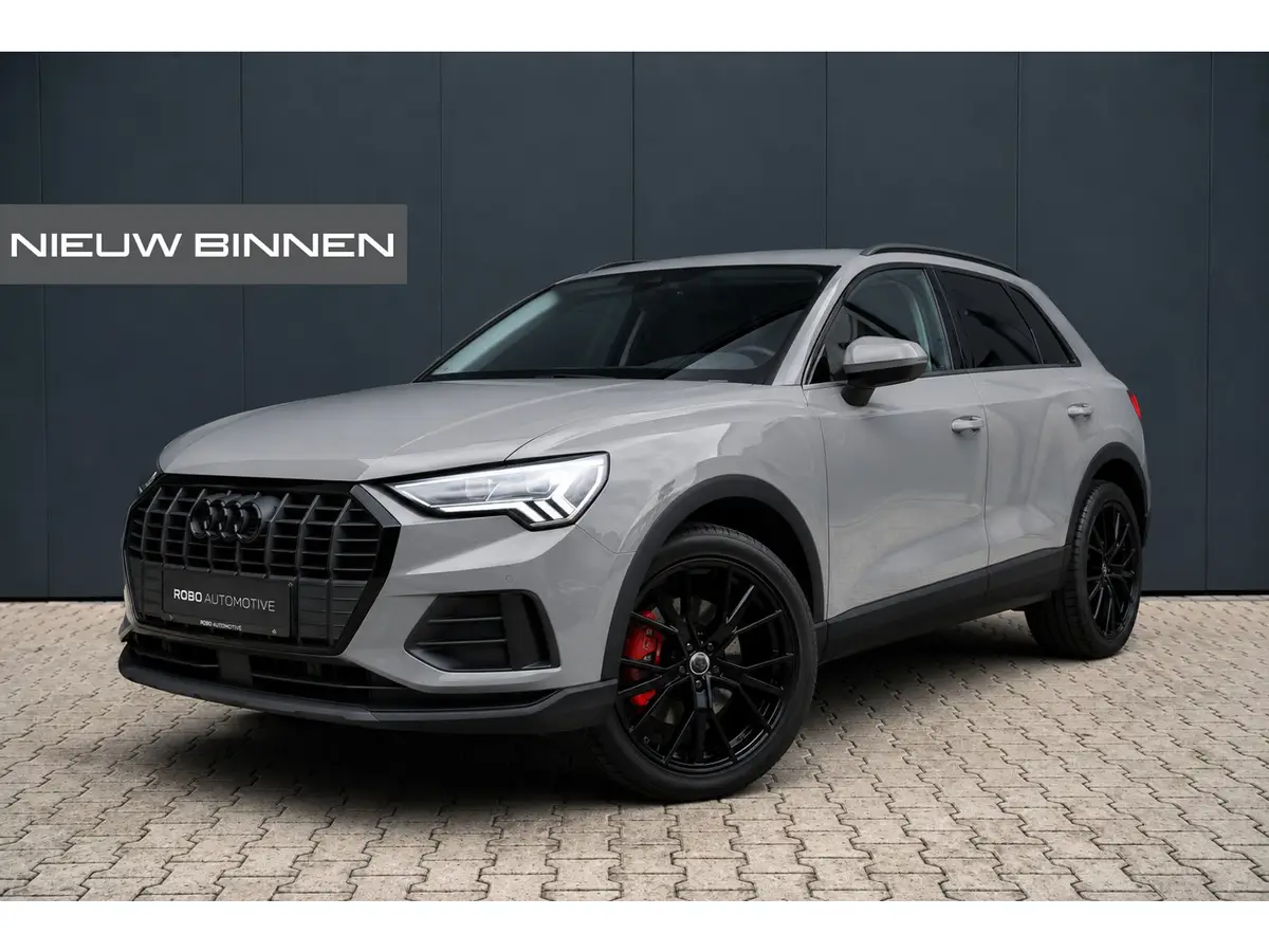 Audi Q3 45 TFSI e Advanced edition: foto 1