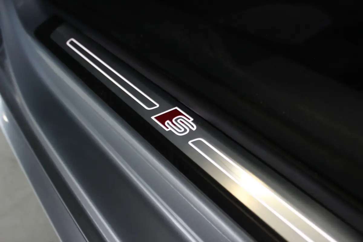 Audi A4 Avant 2.0 TFSI MHEV S-Line Edition: foto 34