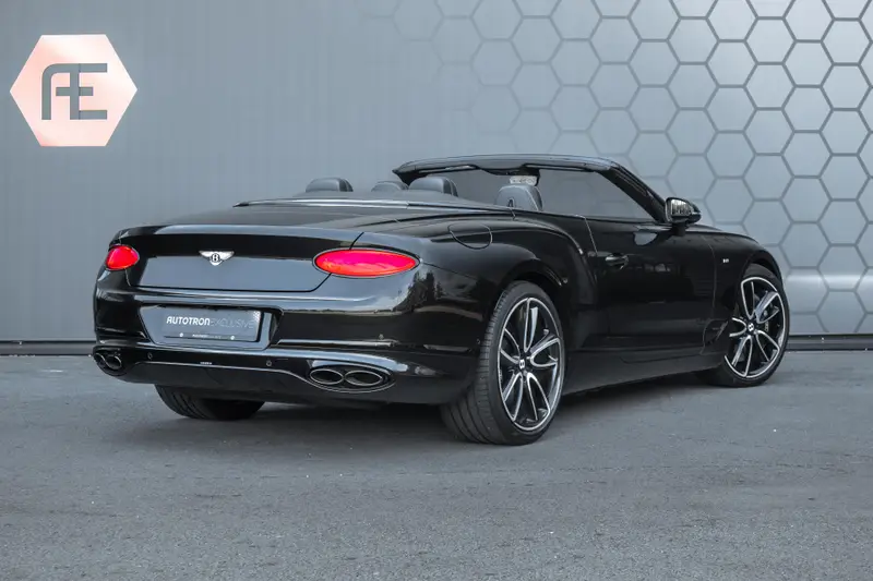 Bentley Continental GT GTC 4.0 V8 MULLINER | NAIM AUDIO | DIAMOND QUILTING SPEC. | TOURING+CITY SPEC. | ROTATING DISPLAY | CARBON INTERIOR | HEAD-UP | BLACKLINE SPEC. | 2021 leasen bij DreamLease: foto 2